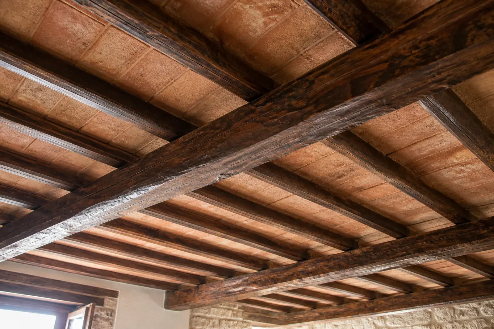 Restauro del cotto: soffitto in tavelle di cotto